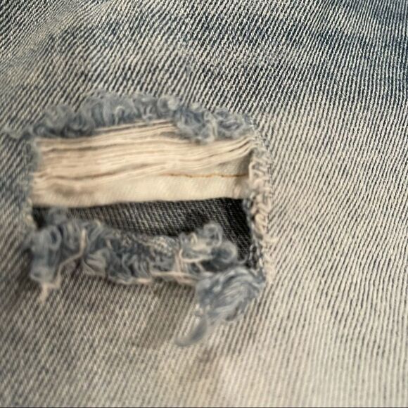 Stella Laguna Beach button jean distressed shorts - Picture 8 of 11